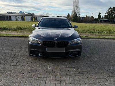 Gebraucht BMW 525 Sport Line 218 PS (160 kW) 2012 Grau Limousine
