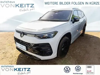 Neu VW Tayron R-line 150 PS (110 kW) 2026 Weiß SUV