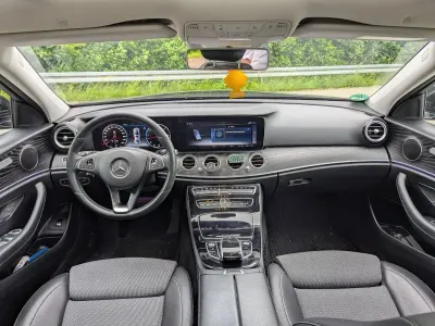 Gebraucht Mercedes E350 258 PS (189 kW) 2018 Schwarz Limousine