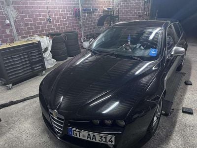 Schwarz Gebraucht 2009 Alfa Romeo 159 Kombi | 2.500 € (Guter Preis)
