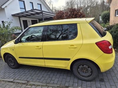 Gelb Gebraucht 2008 Skoda Fabia Kleinwagen | 1.200 € (Guter Preis)