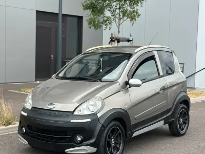 Gebraucht Microcar M.Go 50 PS (36 kW) 2011 Grün Kleinwagen