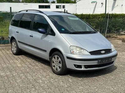 Gebraucht Ford Galaxy 116 PS (85 kW) 2003 Silber Van / Kleinbus