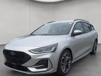 Neu Ford Focus ST-Line X 155 PS (114 kW) 2025 Silber Kombi