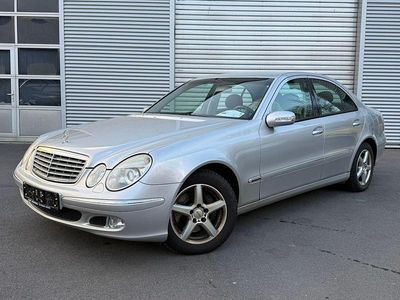 Usata Mercedes E320 Elegance 204 CV (150 kW) 2003 Argento Berlina