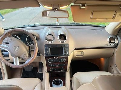 Mercedes GL320