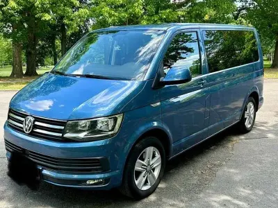 Gebraucht VW T6 Comfortline 150 PS (110 kW) 2015 Blau Van