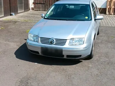 Gebraucht VW Bora 101 PS (74 kW) 2003 Silber Limousine