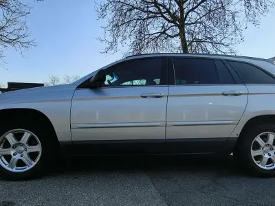 Usado Chrysler Pacifica 250 CV (183 kW) 2006 Gris SUV