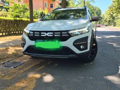 Gebraucht Dacia Jogger Extreme 110 PS (80 kW) 2025 Weiß Van / Kleinbus