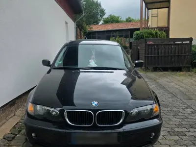 Gebraucht BMW 318 140 PS (102 kW) 2005 Schwarz Kombi