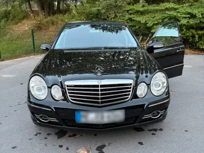 Gebraucht Mercedes E280 200 PS (147 kW) 2006 Schwarz Limousine