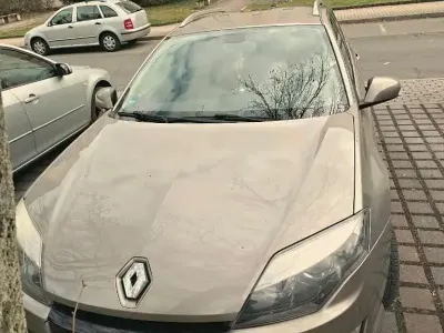 Gebraucht Renault Laguna 140 PS (102 kW) 2025 Beige Kombi