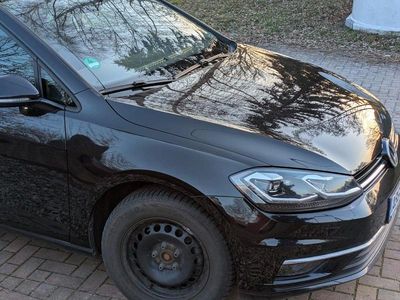 Gebraucht VW Golf VII Comfortline 116 PS (85 kW) 2017 Schwarz Limousine