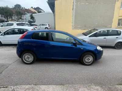 Gebraucht Fiat Punto 80 PS (58 kW) 2008 Blau Kleinwagen