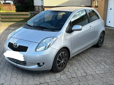Gebraucht Toyota Yaris 87 PS (63 kW) 2006 Grau Kleinwagen