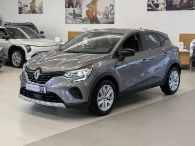 Brugt Renault Captur Equilibre 100 HK (73 kW) 2024 Grå SUV