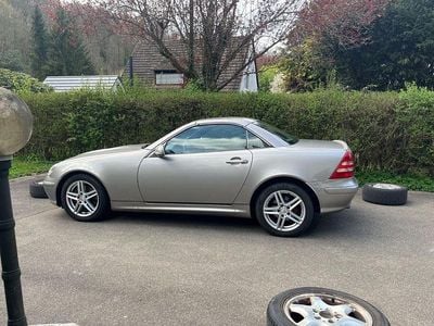 Second-hand Mercedes SLK200 163 CP (119 kW) 2001 Bej Cabrio