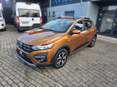 Gebraucht Dacia Sandero Comfort 91 PS (66 kW) 2021 Orange Kombi