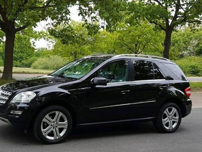 Gebraucht Mercedes ML350 231 PS (169 kW) 2010 Schwarz SUV