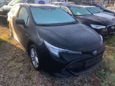 Gebraucht Toyota Corolla Active 98 PS (72 kW) 2021 Schwarz Kombi
