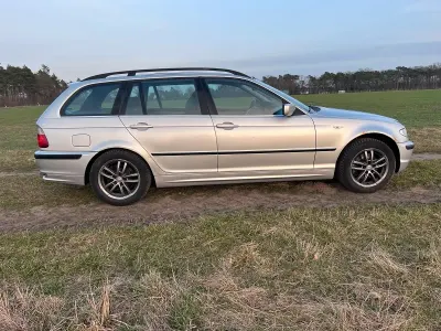 Gebraucht BMW 320 150 PS (110 kW) 2004 Silber Kombi