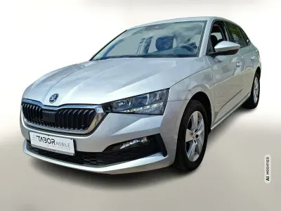 Gebraucht Skoda Scala Cool Plus 95 PS (69 kW) 2022 Silber metallic Kleinwagen