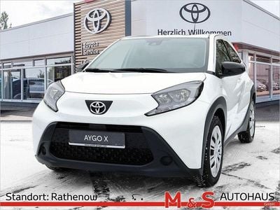 Gebraucht Toyota Aygo X X-play 72 PS (52 kW) 2022 Schneeweiß SUV