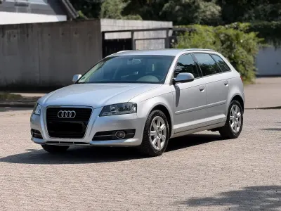 Gebraucht Audi A3 105 PS (77 kW) 2012 Silber Kleinwagen