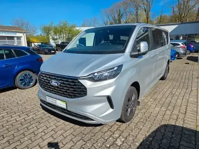 Gebraucht Ford Tourneo Custom Titanium 136 PS (100 kW) 2025 Silber Van