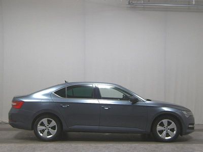 Second-hand Skoda Superb Ambition 150 CP (110 kW) 2021 Gri Berlinǎ