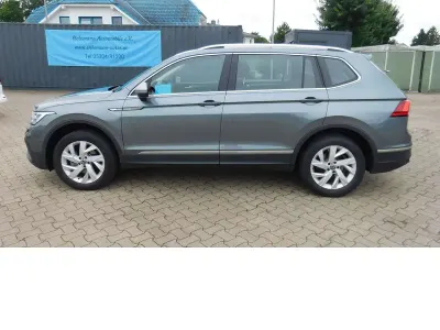 Gebraucht VW Tiguan Life 150 PS (110 kW) 2025 Platinumgreymet SUV