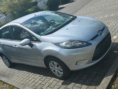 Usata Ford Fiesta 75 CV (55 kW) 2009 Grigio Utilitaria