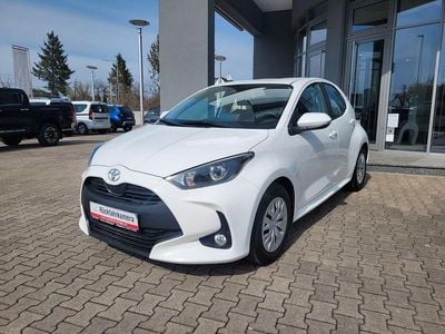 Gebraucht Toyota Yaris 72 PS (52 kW) 2022 Weiß Kleinwagen