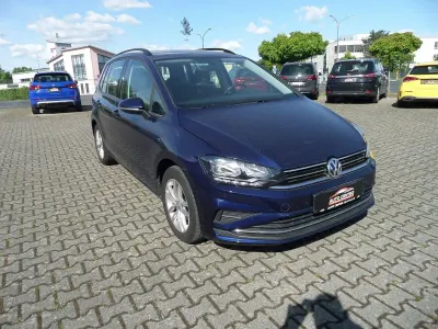 Gebraucht VW Golf VIII Comfortline 131 PS (96 kW) 2020 Blau Kombi