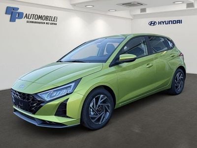 Neu Hyundai i20 Trend 101 PS (74 kW) 2025 Grün Cabrio