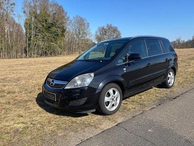 Gebraucht Opel Zafira Edition 140 PS (102 kW) 2010 Schwarz Van / Kleinbus