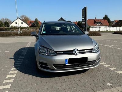Gebraucht VW Golf VII Trendline 110 PS (80 kW) 2016 Silber Kombi