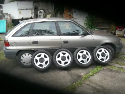 Gebraucht Opel Astra 64 PS (47 kW) 1996 Silber Kleinwagen