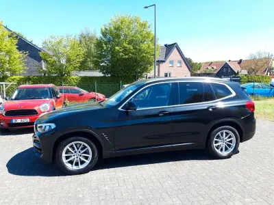 Gebraucht BMW X3 184 PS (135 kW) 2019 Saphirschwarz SUV