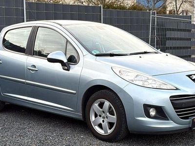 Gebraucht Peugeot 207 Premium 95 PS (69 kW) 2010 Kleinwagen