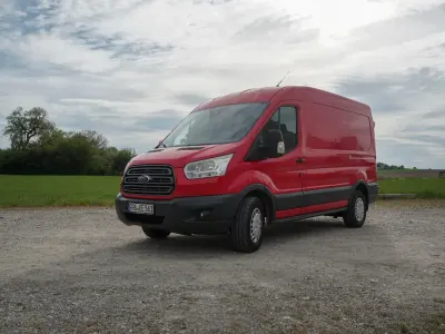 Używany Ford Transit 155 KM (114 kW) 2014 Czerwony Minivan