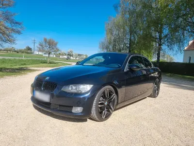 Gebraucht BMW 330 Cabriolet 231 PS (169 kW) 2008 Blau Cabrio