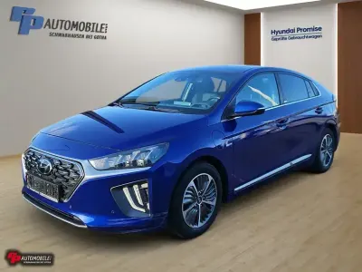Gebraucht Hyundai Ioniq Premium 141 PS (103 kW) 2021 Intense blue Kleinwagen