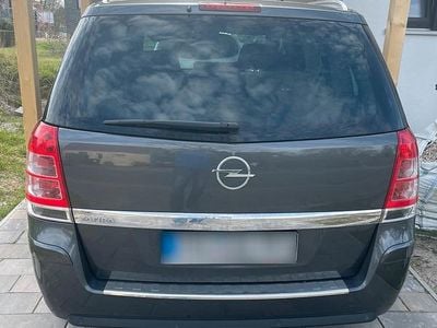 Usata Opel Zafira 105 CV (77 kW) 2012 Grigio Monovolume