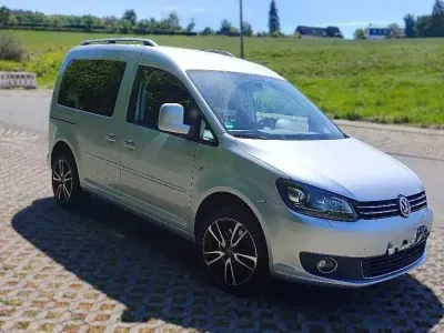 Gebraucht VW Caddy Edition 140 PS (102 kW) 2015 Silber Van / Kleinbus
