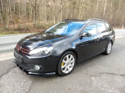 Gebraucht VW Golf VII Match 122 PS (89 kW) 2013 Schwarz Kombi