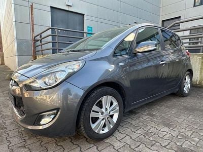 Gebraucht Hyundai ix20 Style 125 PS (91 kW) 2012 Grau Kleinwagen