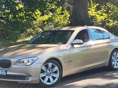 BMW 730