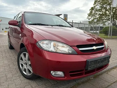 Używany Chevrolet Lacetti 109 KM (80 kW) 2006 Czerwony Sedan/Limuzyna